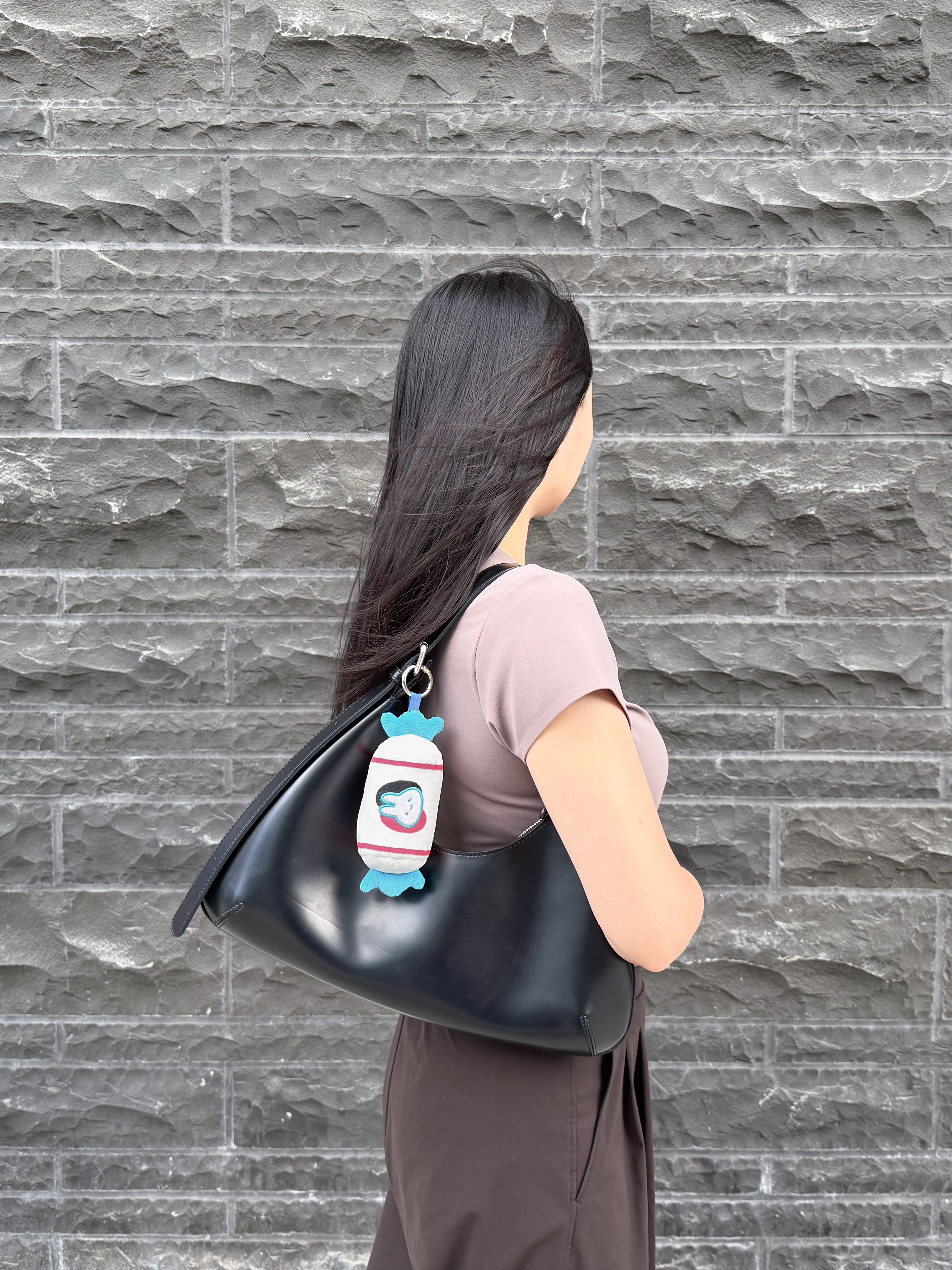 Oddmi bag charm